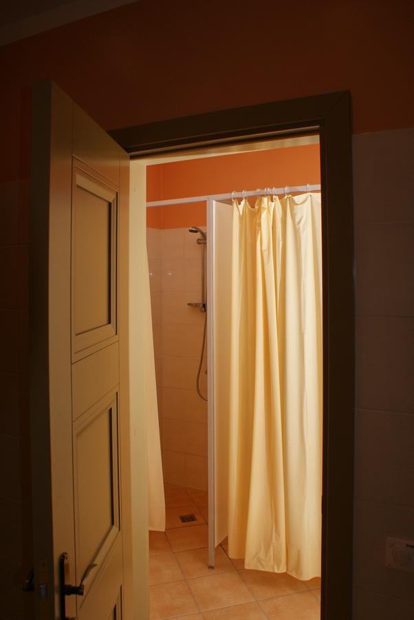 Dundagas Pils Hostel Bagian luar foto