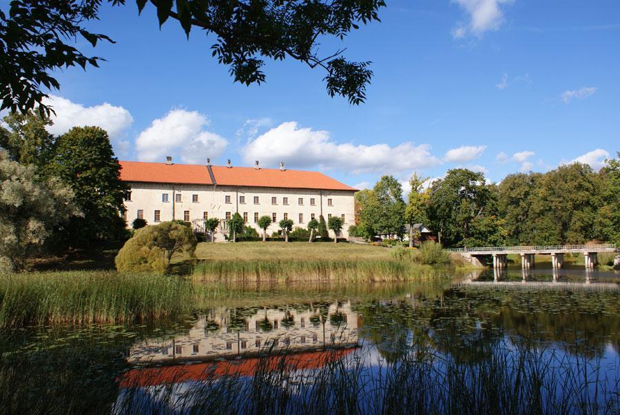 Dundagas Pils Hostel Bagian luar foto