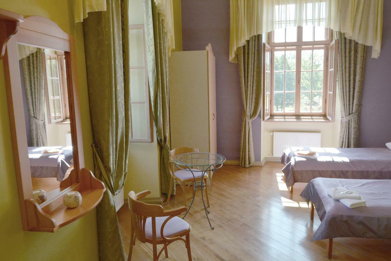 Dundagas Pils Hostel Bagian luar foto